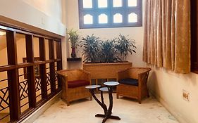 Hotel Devika